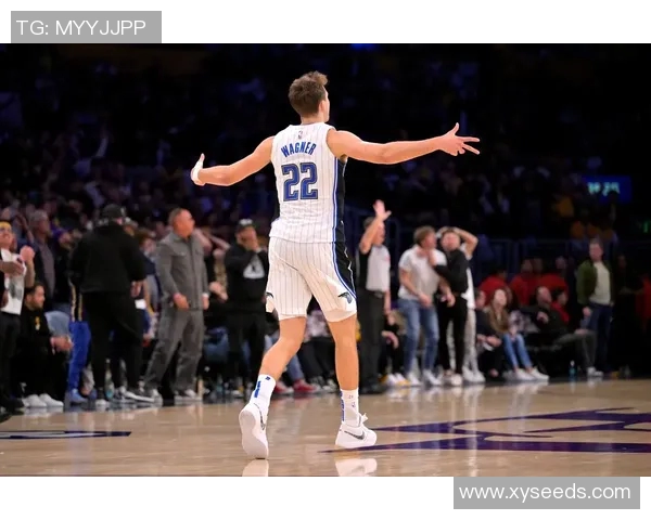 2002年11月27日魔术队与湖人队的经典对决回顾与精彩瞬间分析